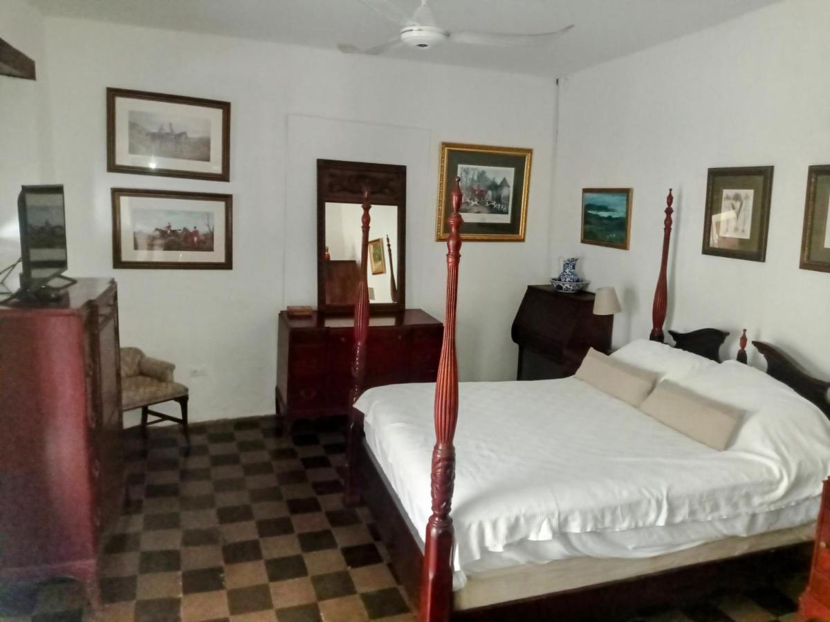 Casa Yoly Hostel Гранада Екстериор снимка