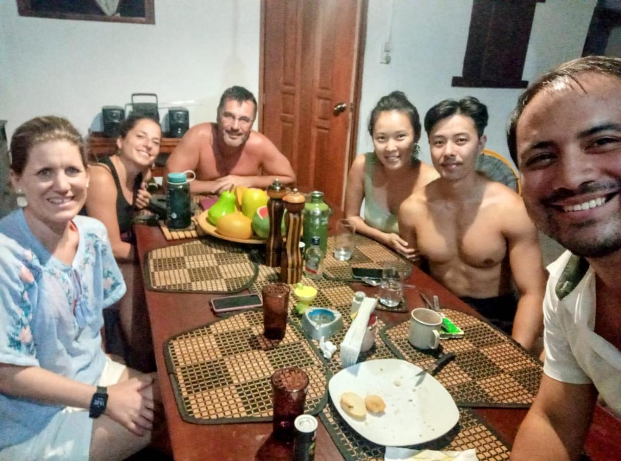 Casa Yoly Hostel Гранада Екстериор снимка