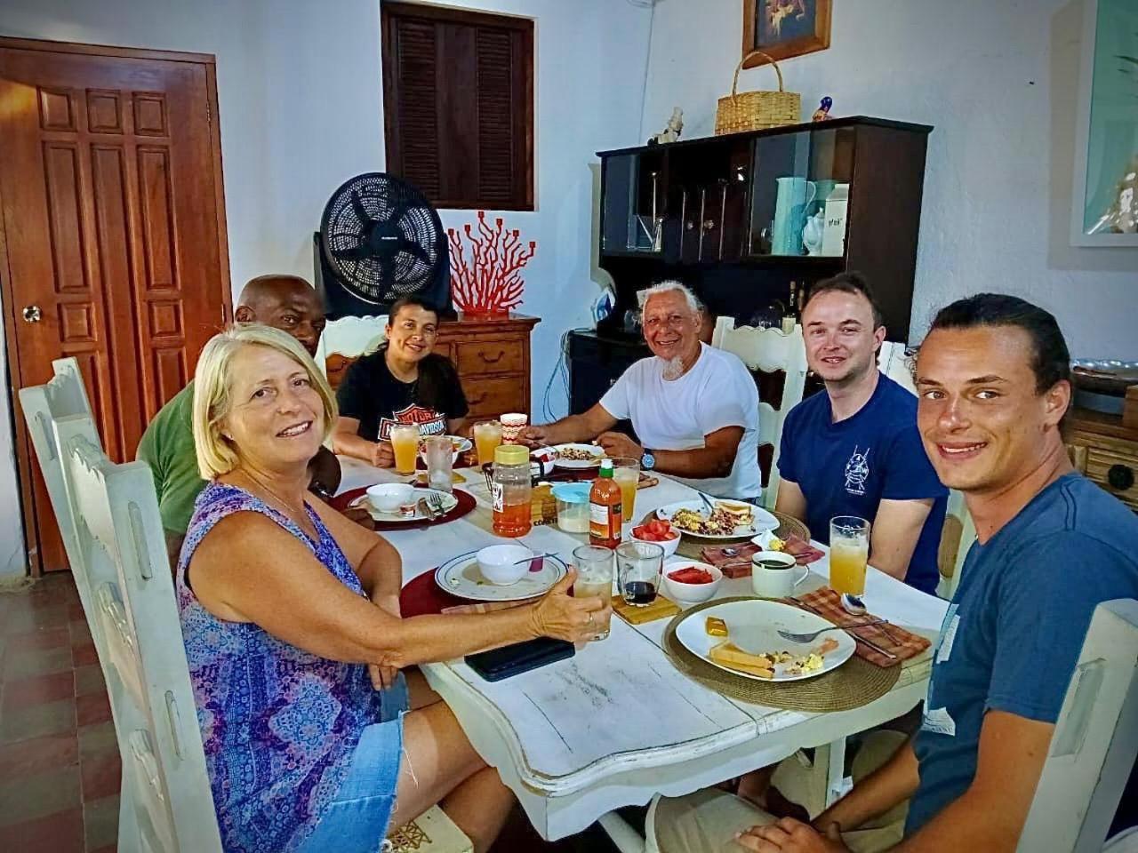Casa Yoly Hostel Гранада Екстериор снимка